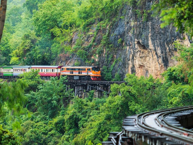 Chuyến du ngoạn thơ mộng đến Kanchanaburi, nơi lòng sông Kwai 