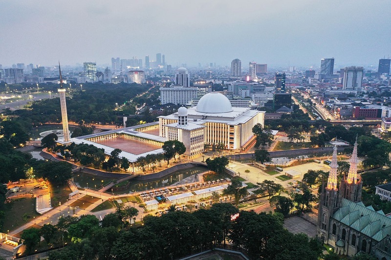 Jakarta, bản giao hưởng của thời gian và sắc màu