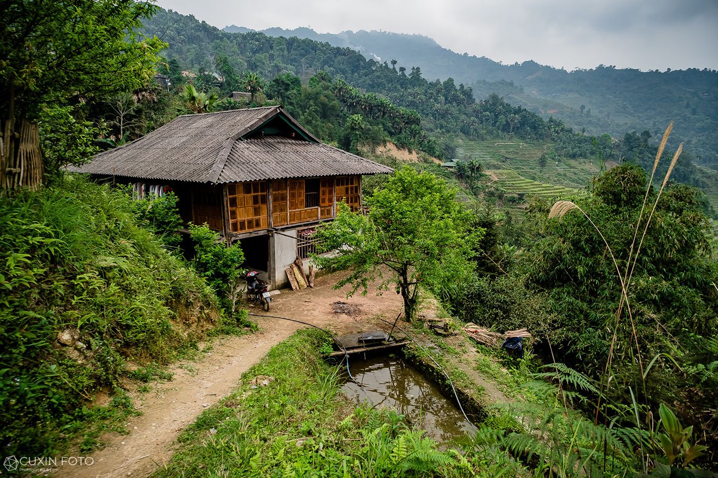 Hành trình khám phá Khuổi My giữa mùa vàng lúa chín