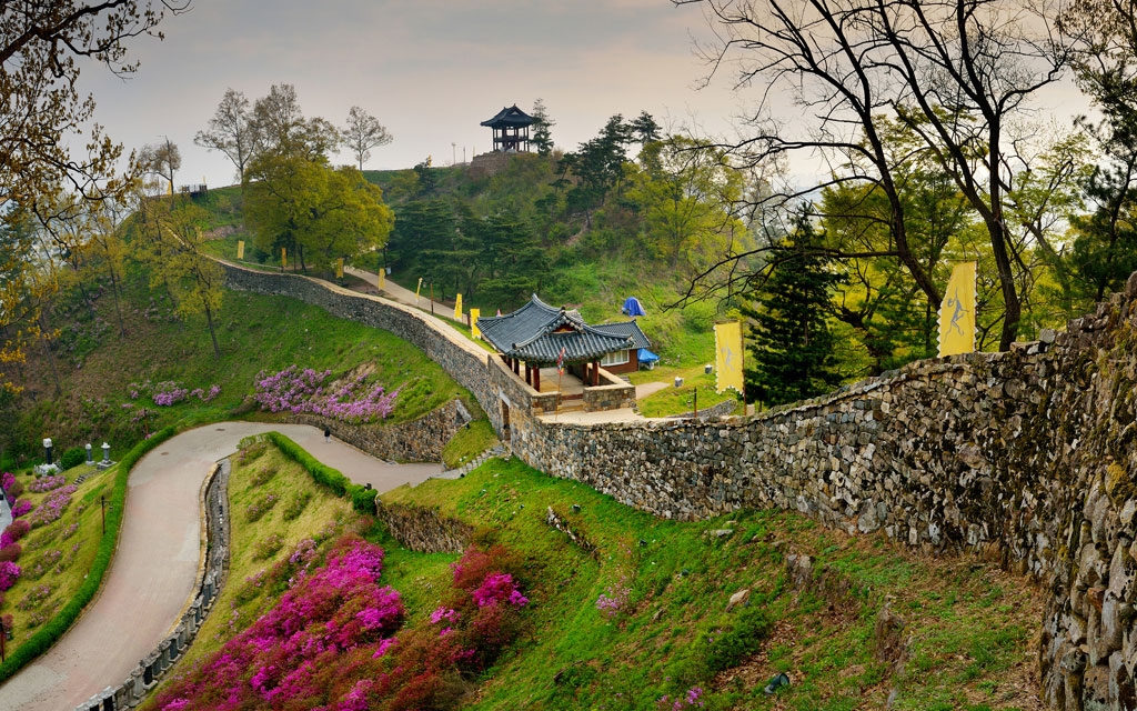 Pháo Đài Hwaseong – Biểu Tượng Quân Sự Và Nghệ Thuật