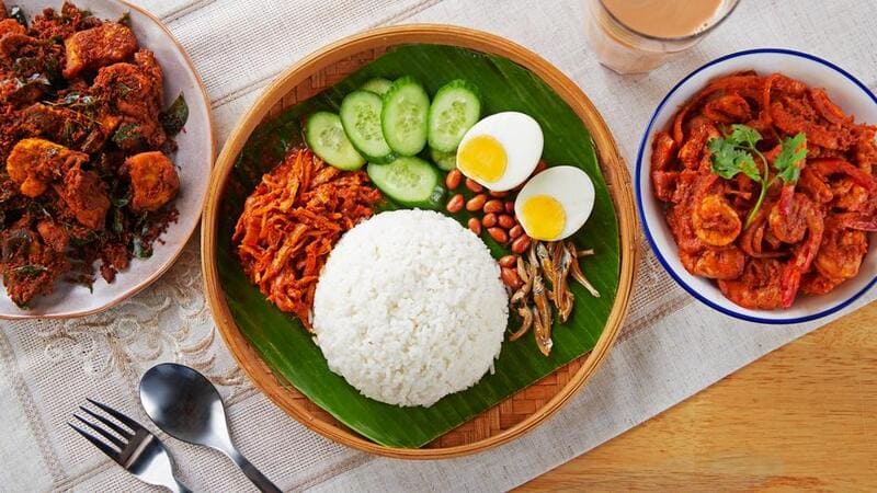  Nasi Lemak – ành trình ẩm thực qua món ăn biểu tượng của Malaysia