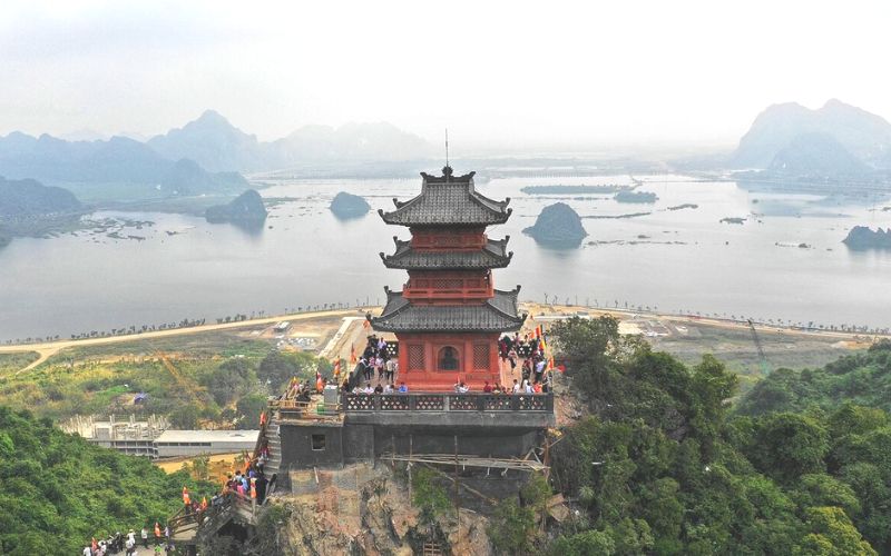Chùa Long Sơn Tự - Việt Nam