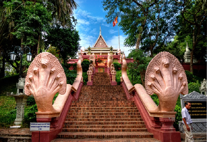 Chùa Wat Phnom - Biểu Tượng Văn Hóa Của Phnom Penh