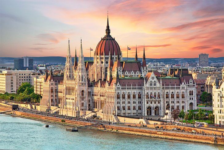 Budapest – Thành Phố Của Những Đoạn Đường Xinh Đẹp