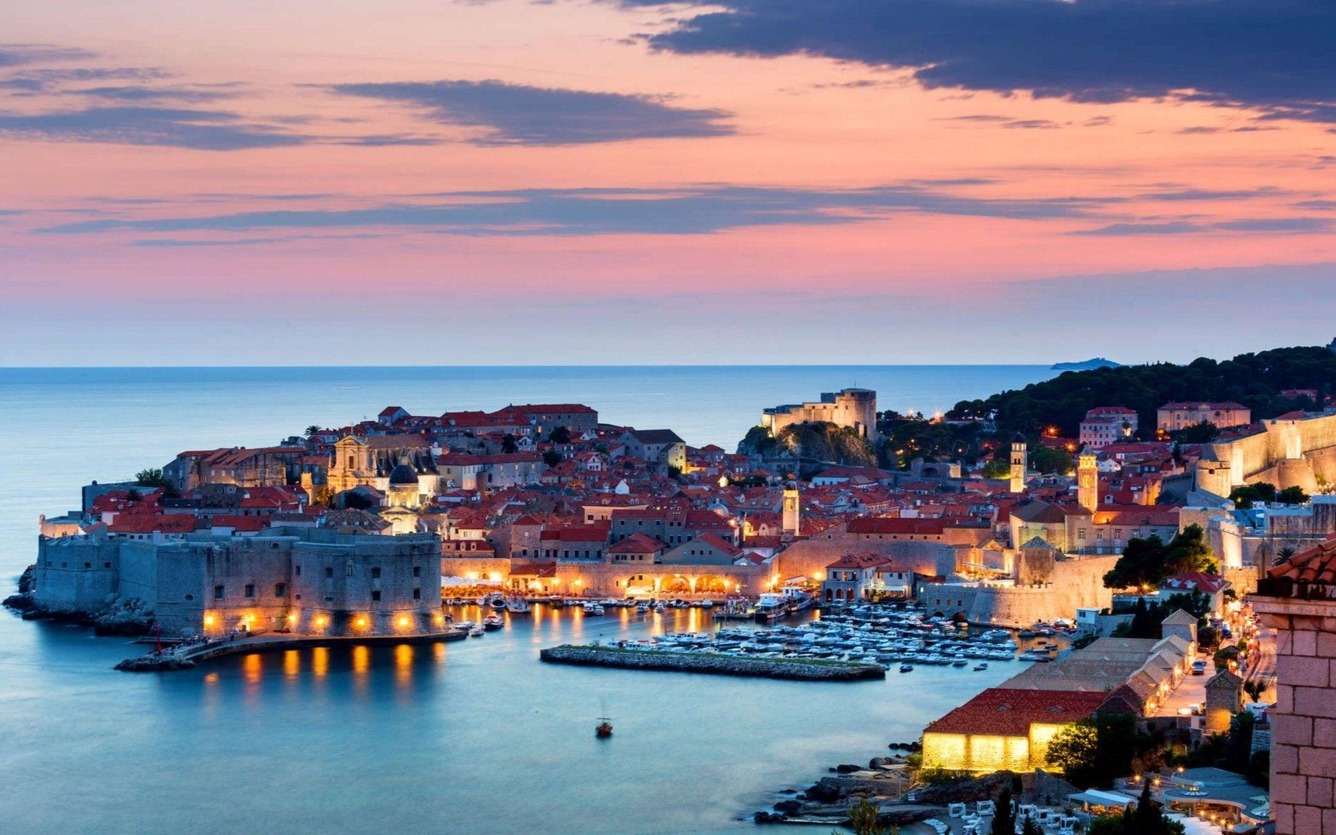 Cách Thưởng Thức Những Con Đường Lát Đá Cổ Tại Dubrovnik