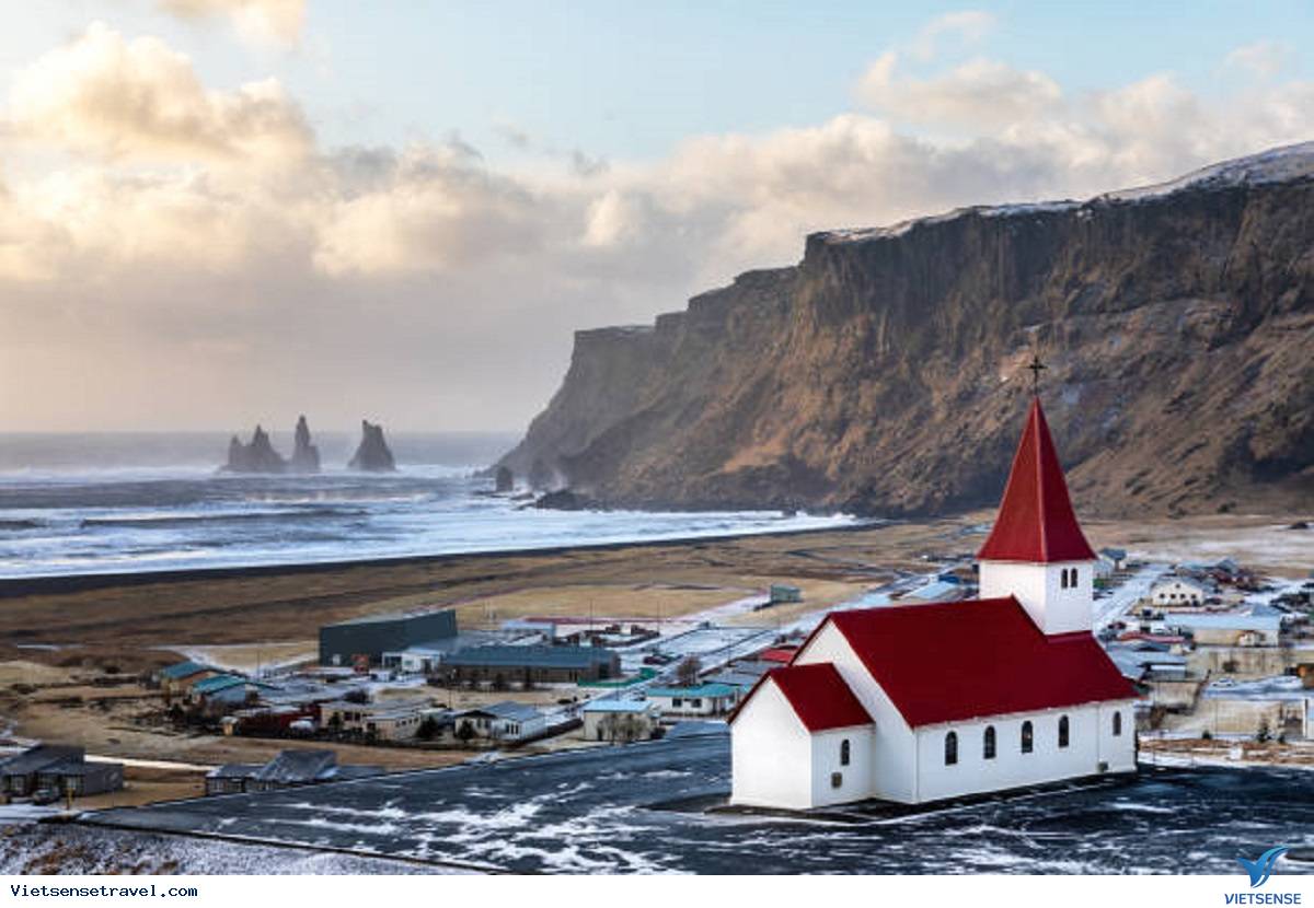 Tổng Quan Về Các Ngôi Làng Cổ Tại Iceland