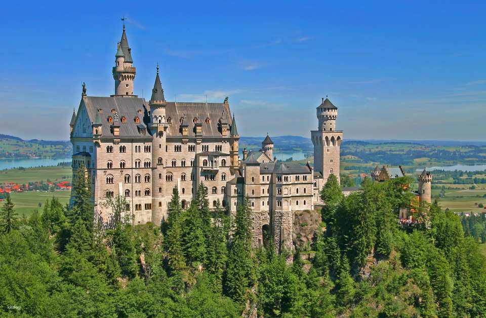 Lâu đài Neuschwanstein – Huyền thoại giữa thiên nhiên