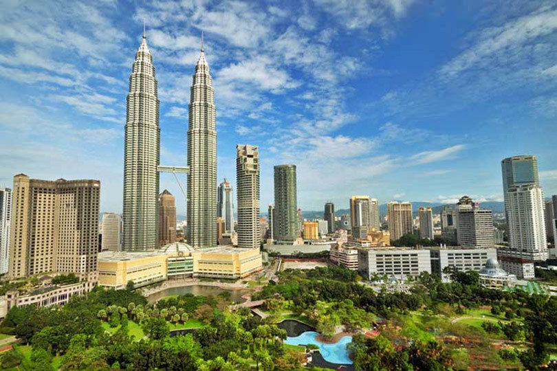 Tháp Đôi Petronas: Biểu tượng hiện đại của Kuala Lumpur